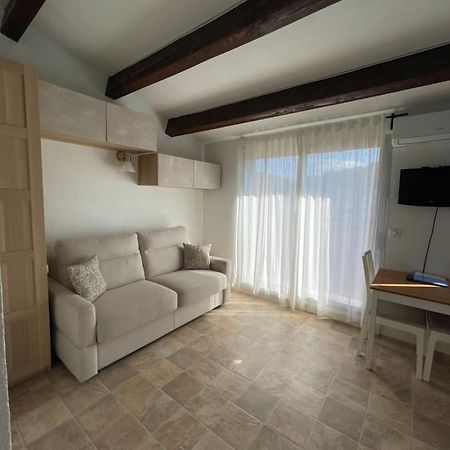 Appartement Pinede Piscine Clim Proche Plage Village Naturiste Agde Buitenkant foto