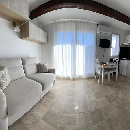 Appartement Pinede Piscine Clim Proche Plage Village Naturiste Agde Buitenkant foto